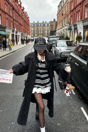 WARDEN EDGE White Blossom Skirt