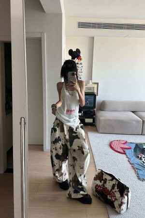 WARDEN EDGE Wide-Leg Bleach Denim Pants with Pleat Details