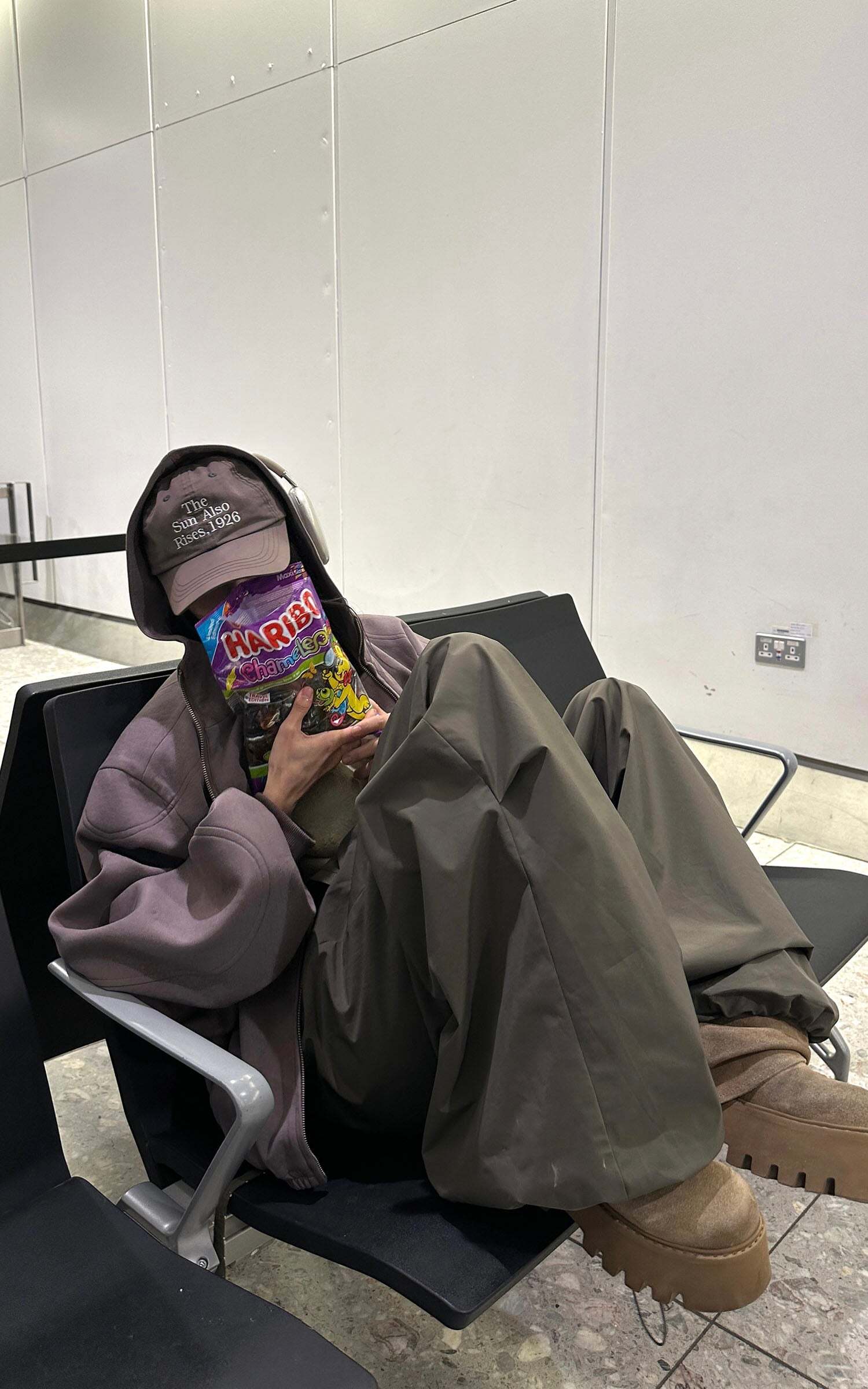 WARDEN EDGE Zipped Hooded Sweatshirt Jacket WARDEN EDGE Zipped Hooded Sweatshirt Jacket