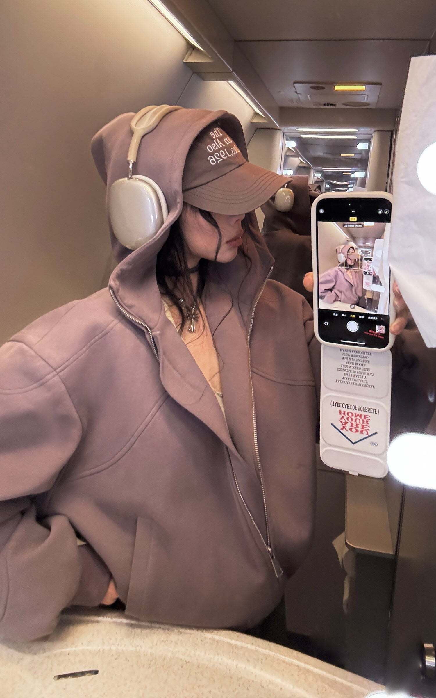 WARDEN EDGE Zipped Hooded Sweatshirt Jacket WARDEN EDGE Zipped Hooded Sweatshirt Jacket