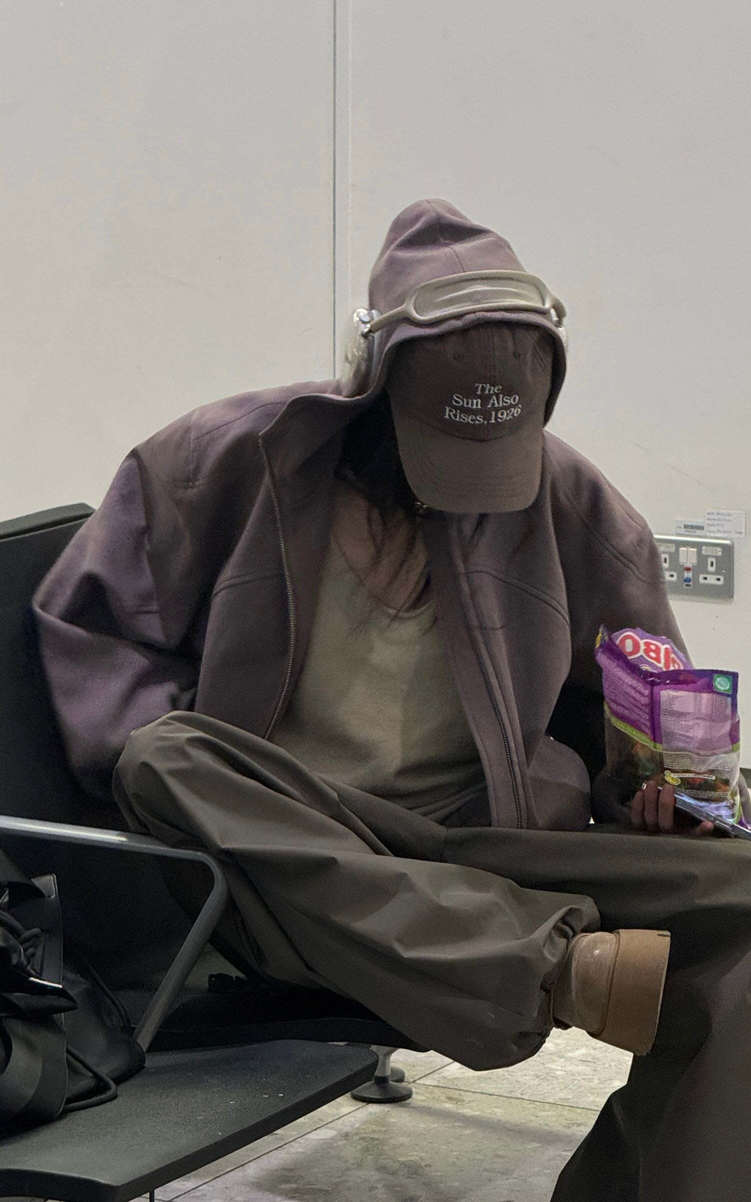 WARDEN EDGE Zipped Hooded Sweatshirt Jacket WARDEN EDGE Zipped Hooded Sweatshirt Jacket