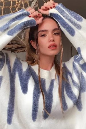 Wavy Line Design Knitted Sweater