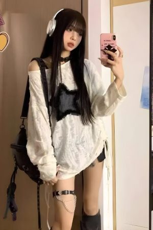 Y2K Grunge Star Distressed Sweater