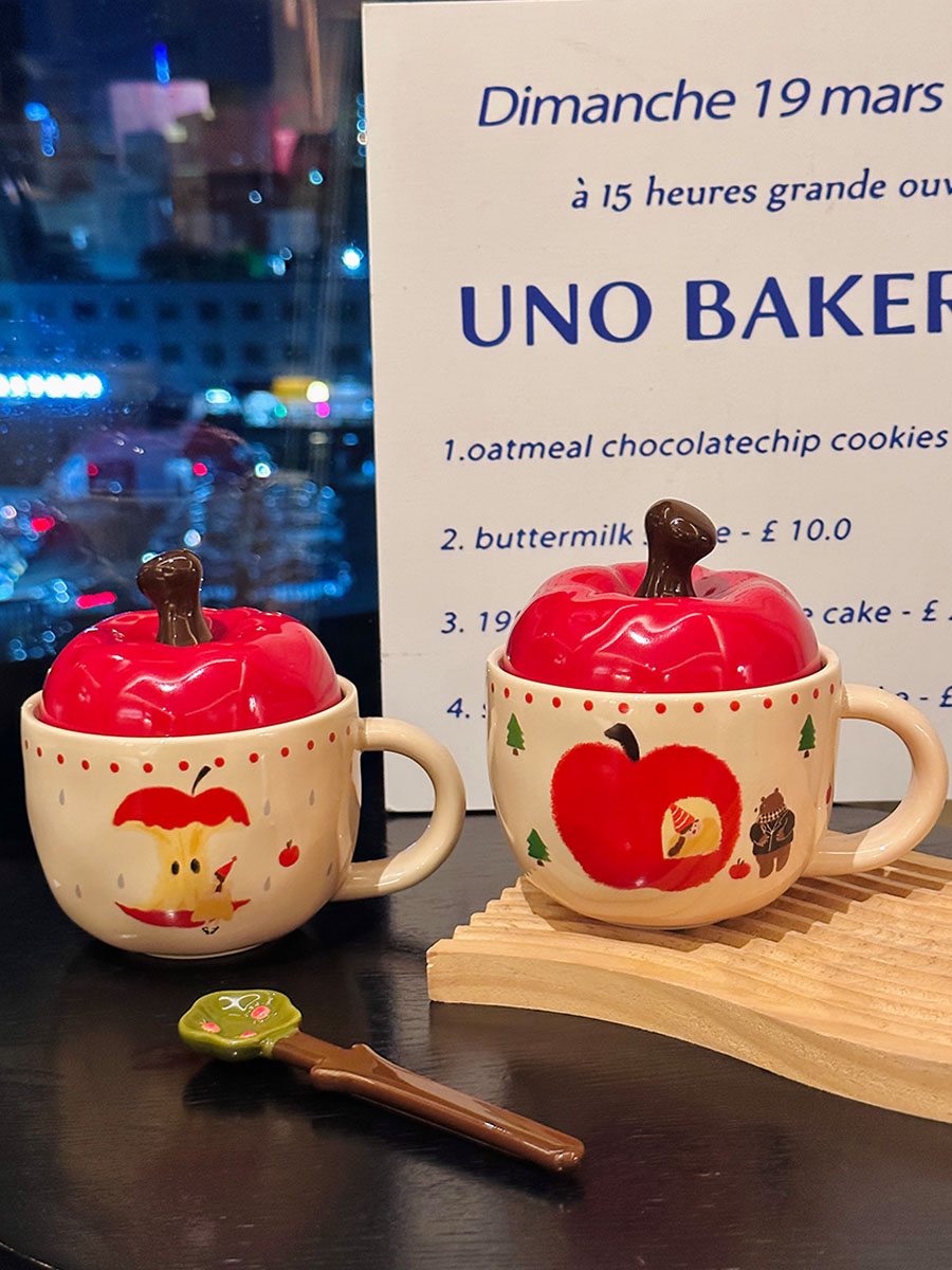 Charming Apple Ceramic Mug with Lid and Spoon - Perfect for Home Use, Ideal Girls' Coffee Cup, Great Graduation Gift