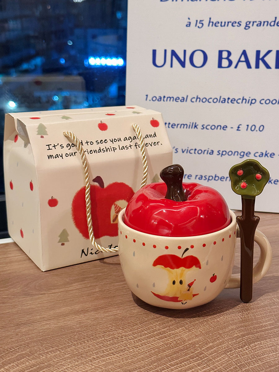 Charming Apple Ceramic Mug with Lid and Spoon - Perfect for Home Use, Ideal Girls' Coffee Cup, Great Graduation Gift