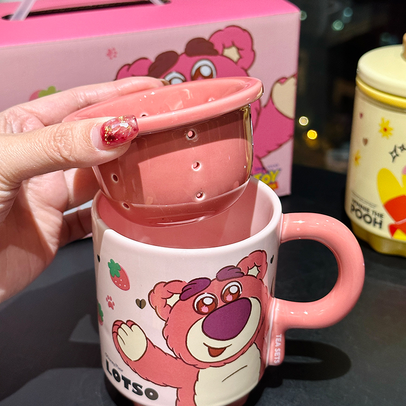 Charming Winnie the Pooh Ceramic Mug with Lid & Filter - Cute Water Separation Cup for Tea Brewing, Perfect for Office Use