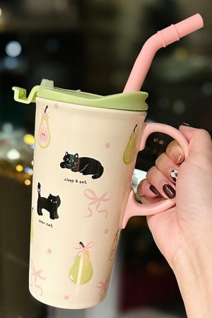 Cute Summer Fits: Large Capacity Ceramic Mug with Lid and Straw for Drinks