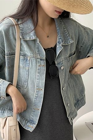 Everything Goes With A Loose-washed Blue Denim Jacket